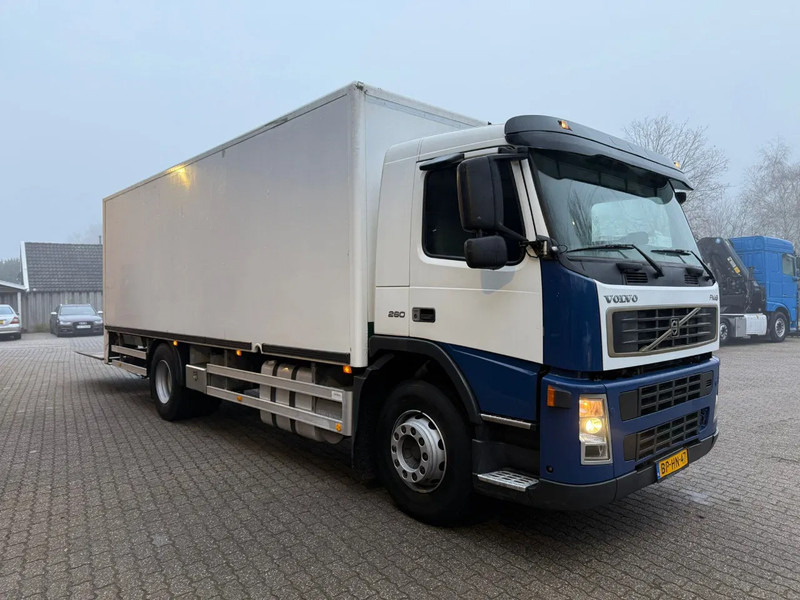 Volvo FM 9.260 2000KG LBW Airco 596.659KM NL Truck APK/TUV 22-04-2026 - Camião furgão: foto 5 Volvo FM 9.260 2000KG LBW Airco 596.659KM NL Truck APK/TUV 22-04-2026 - Camião furgão: foto 5