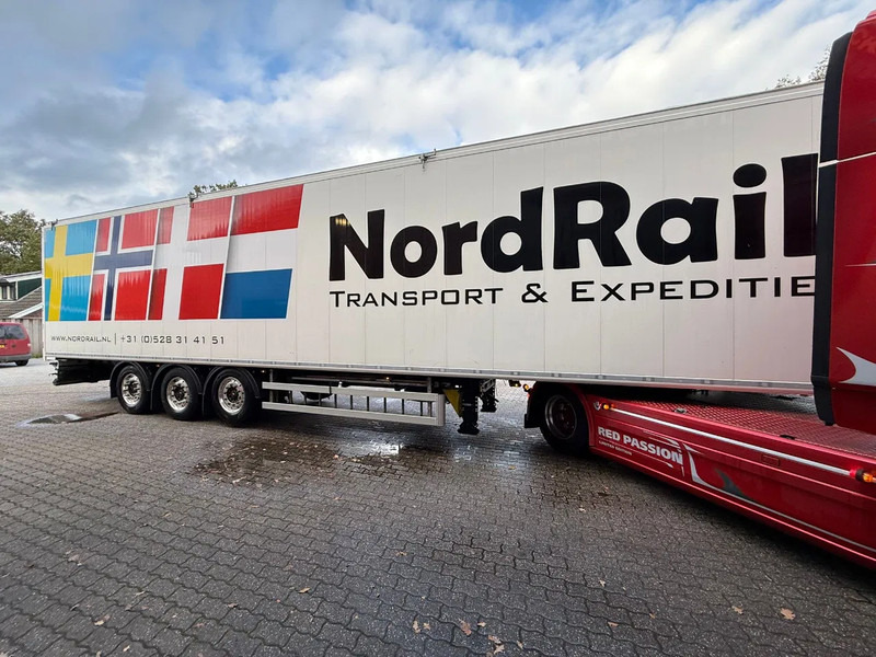 Kraker 2X K-Force 92m3 Alcoa SAF Tyrepilot Liftas 8MM Cargo Floor - Semi-reboque piso móvel: foto 5 Kraker 2X K-Force 92m3 Alcoa SAF Tyrepilot Liftas 8MM Cargo Floor - Semi-reboque piso móvel: foto 5