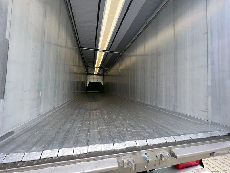 Kraker 92m3 K-Force New 10MM Cargo floor Liftas Aluminium velgen - Semi-reboque piso móvel: foto 4 Kraker 92m3 K-Force New 10MM Cargo floor Liftas Aluminium velgen - Semi-reboque piso móvel: foto 4