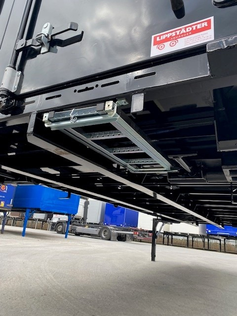 Krone BDF-System, 7.450 mm lang, Eckhöhe: 2.750 mm. - Toldo carroçaria: foto 2 Krone BDF-System, 7.450 mm lang, Eckhöhe: 2.750 mm. - Toldo carroçaria: foto 2