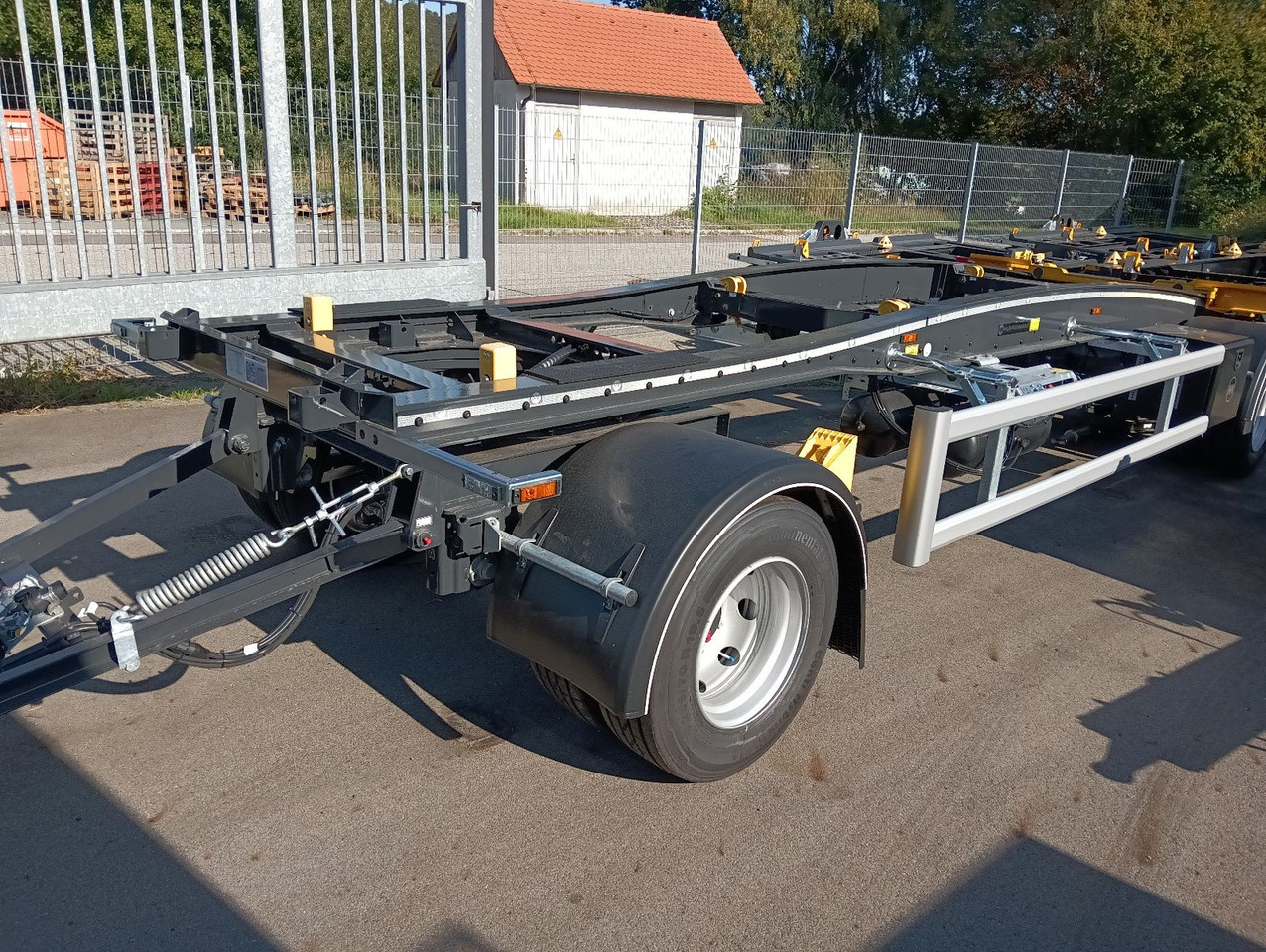 Hüffermann HSA1870 SAF VERZINKT Schlitten 5m-7m 3158kg NEU - Reboque ampliroll/ Multibenne: foto 3 Hüffermann HSA1870 SAF VERZINKT Schlitten 5m-7m 3158kg NEU - Reboque ampliroll/ Multibenne: foto 3