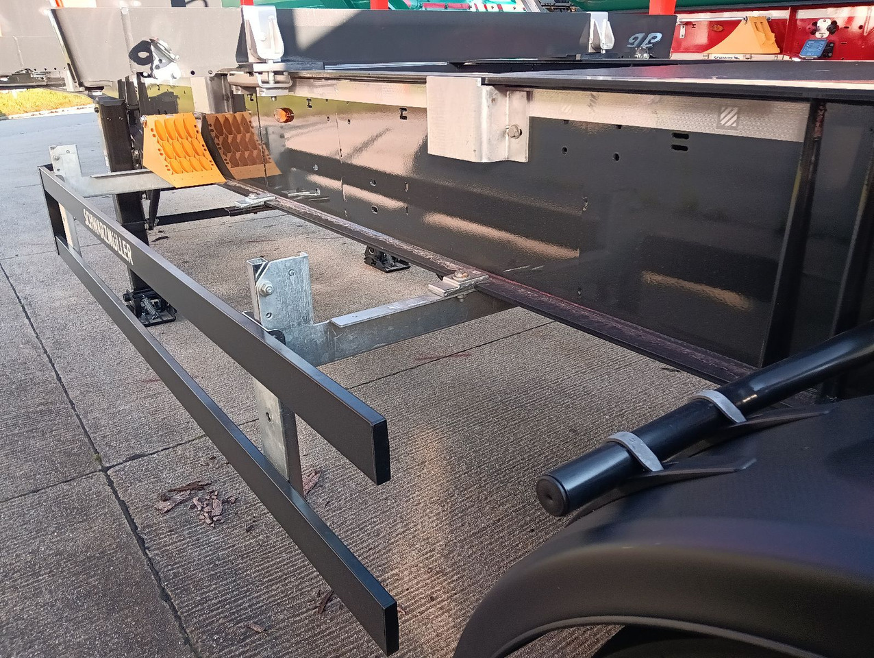 Leasing de Schwarzmüller 3-A Rungensattel 6xExte144S 5560kg NEU sofort Schwarzmüller 3-A Rungensattel 6xExte144S 5560kg NEU sofort Schwarzmüller 3-A Rungensattel 6xExte144S 5560kg NEU sofort Schwarzmüller 3-A Rungensattel 6xExte144S 5560kg NEU sofort: foto 13