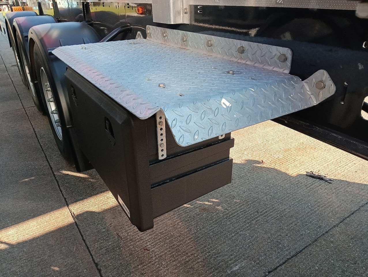 Leasing de Schwarzmüller 3-A Rungensattel 6xExte144S 5560kg NEU sofort Schwarzmüller 3-A Rungensattel 6xExte144S 5560kg NEU sofort Schwarzmüller 3-A Rungensattel 6xExte144S 5560kg NEU sofort Schwarzmüller 3-A Rungensattel 6xExte144S 5560kg NEU sofort: foto 9