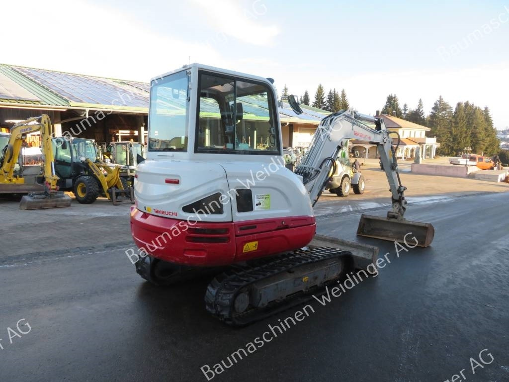 Takeuchi TB 240 - Mini escavadeira: foto 3 Takeuchi TB 240 - Mini escavadeira: foto 3