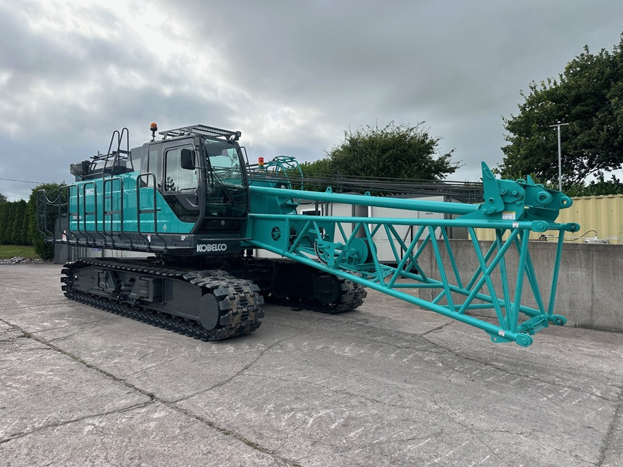 KOBELCO CKE900G-2 - 100 Ton Crawler Crane - Excellent Condition - Guindaste sobre esteiras: foto 3 KOBELCO CKE900G-2 - 100 Ton Crawler Crane - Excellent Condition - Guindaste sobre esteiras: foto 3