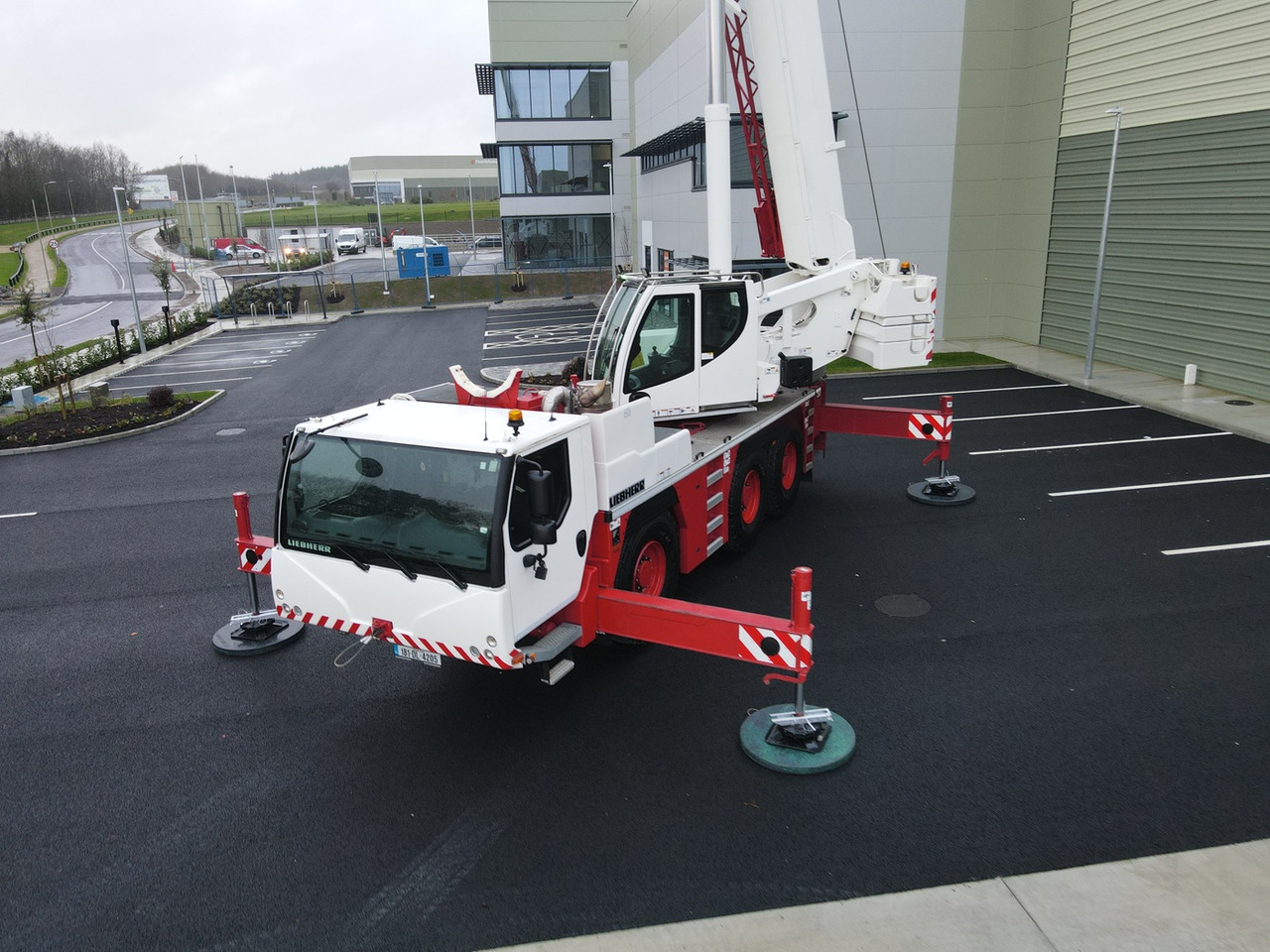 LIEBHERR LTM1060-3.1 - Excellent Condition and Full Remote - Grua todo o terreno: foto 1 LIEBHERR LTM1060-3.1 - Excellent Condition and Full Remote - Grua todo o terreno: foto 1