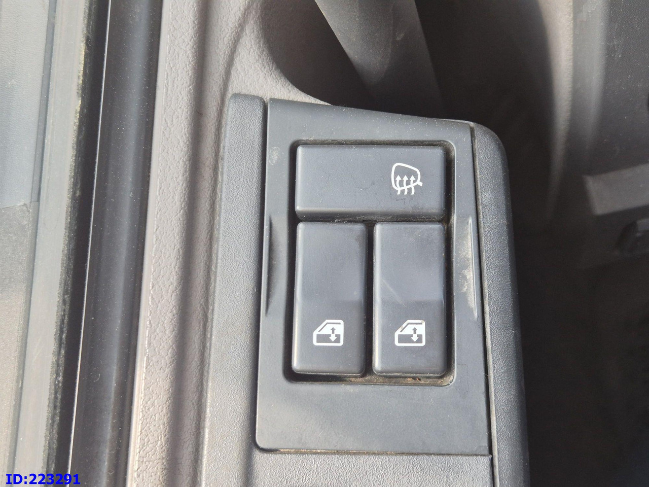 Camião furgão DAF LF 180 FA - Euro6 - Manual: foto 14