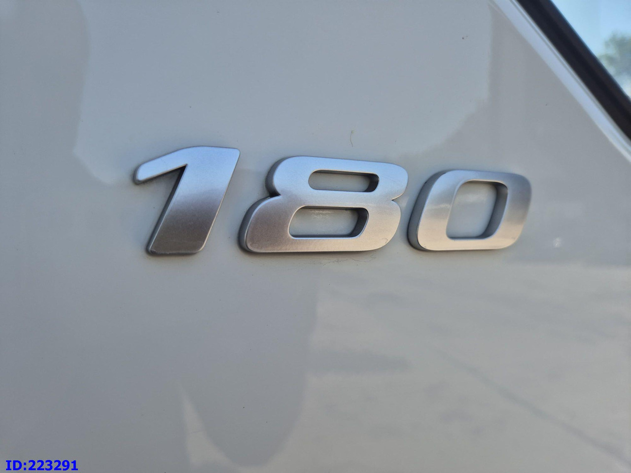 Camião furgão DAF LF 180 FA - Euro6 - Manual: foto 12