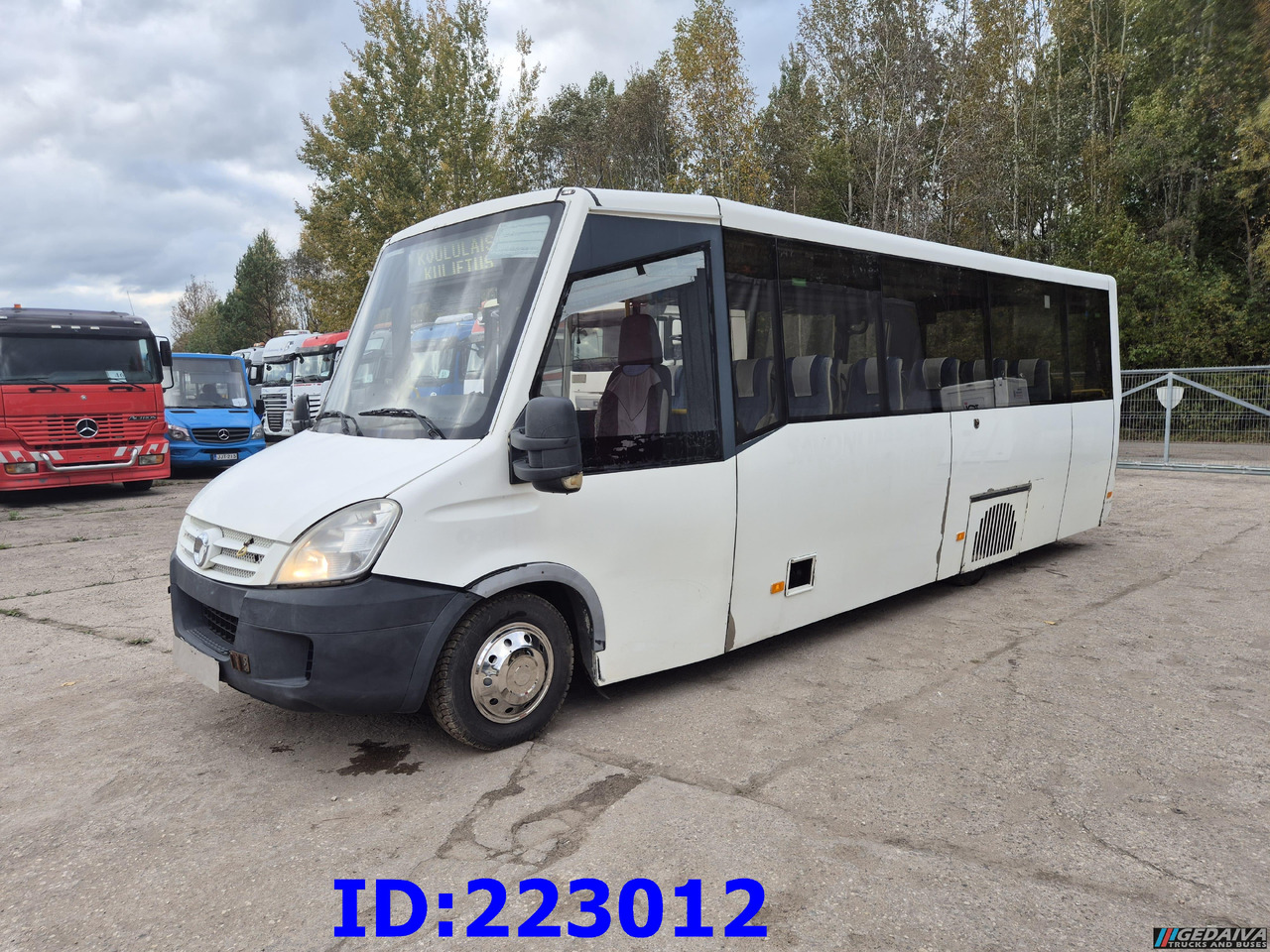 IVECO Daily 50C18 - 23-seater - Autocarro: foto 1 IVECO Daily 50C18 - 23-seater - Autocarro: foto 1
