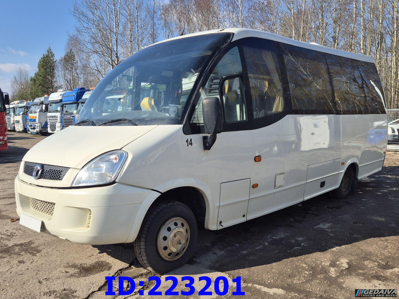 IVECO Wing 25-seater (Engine problem) - Autocarro: foto 1 IVECO Wing 25-seater (Engine problem) - Autocarro: foto 1