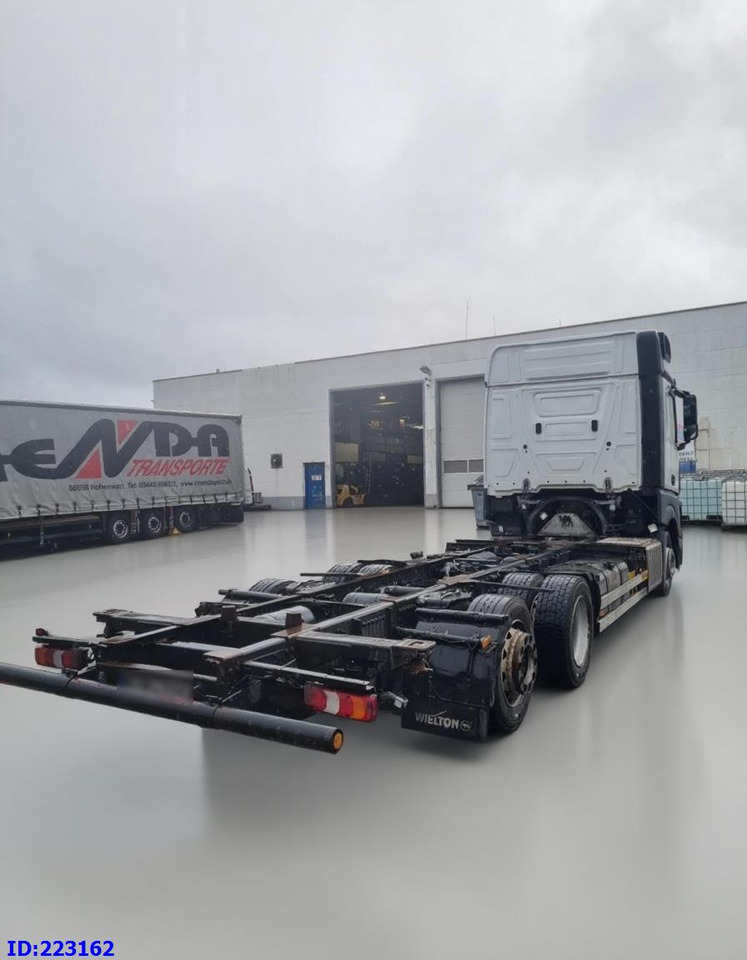 MERCEDES-BENZ Actros 2542 BDF 6x2 Euro6 - Camião chassi: foto 4 MERCEDES-BENZ Actros 2542 BDF 6x2 Euro6 - Camião chassi: foto 4