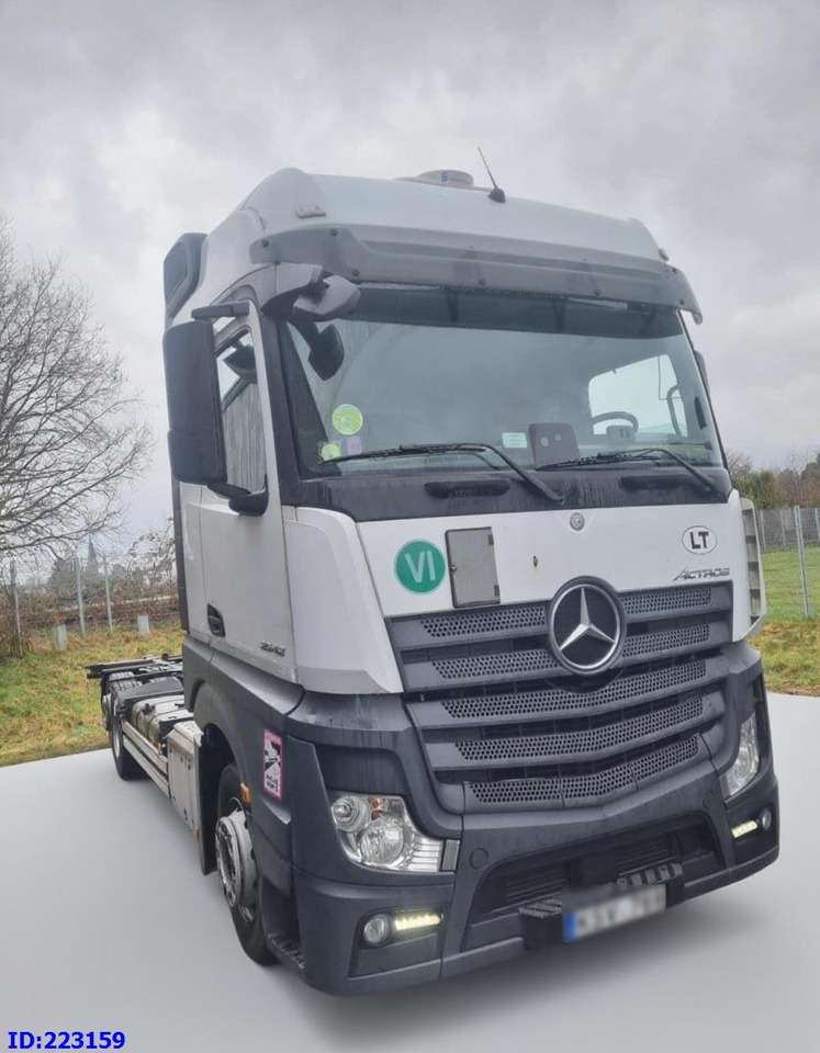 MERCEDES-BENZ Actros 2542 BDF 6x2 Euro6 - Camião chassi: foto 1 MERCEDES-BENZ Actros 2542 BDF 6x2 Euro6 - Camião chassi: foto 1