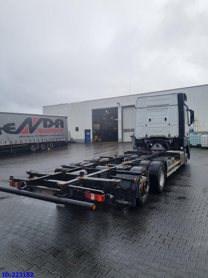 MERCEDES-BENZ Actros 2542 BDF 6x2 Euro6 - Camião chassi: foto 4 MERCEDES-BENZ Actros 2542 BDF 6x2 Euro6 - Camião chassi: foto 4