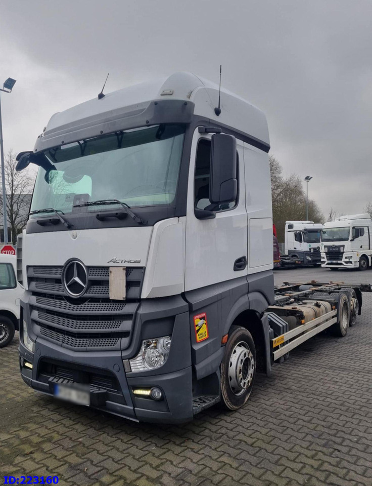 MERCEDES-BENZ Actros 2542 BDF Euro6 - Camião chassi: foto 1 MERCEDES-BENZ Actros 2542 BDF Euro6 - Camião chassi: foto 1