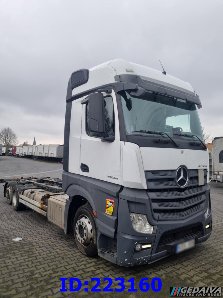 MERCEDES-BENZ Actros 2542 BDF Euro6 - Camião chassi: foto 2 MERCEDES-BENZ Actros 2542 BDF Euro6 - Camião chassi: foto 2