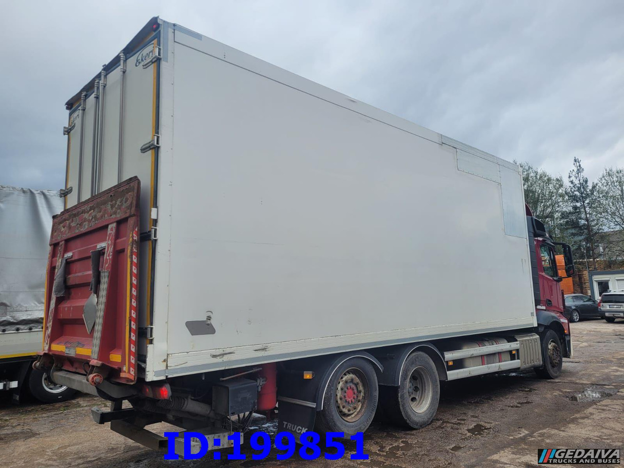 MERCEDES-BENZ Actros 2551 6x2 Euro5 - Camião furgão: foto 5 MERCEDES-BENZ Actros 2551 6x2 Euro5 - Camião furgão: foto 5