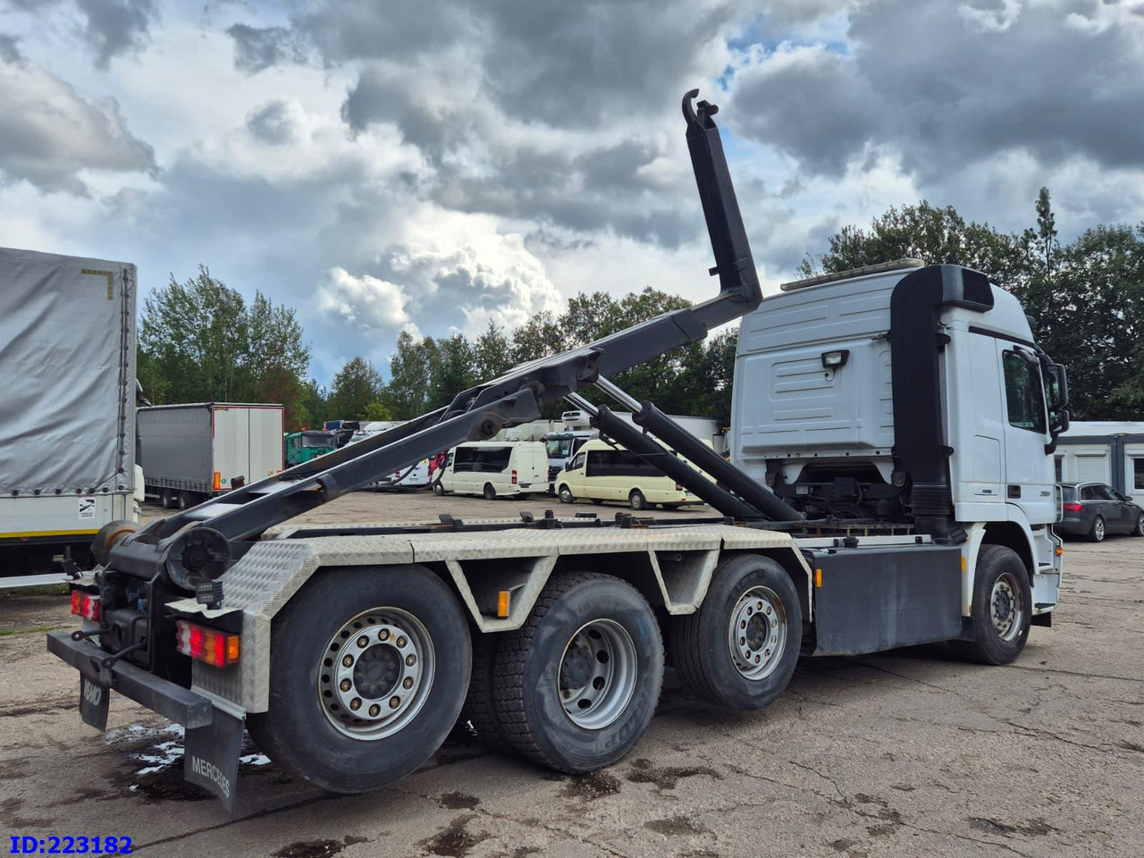 Camião polibenne MERCEDES-BENZ Actros 2551 8x2 V8 Retarder: foto 7