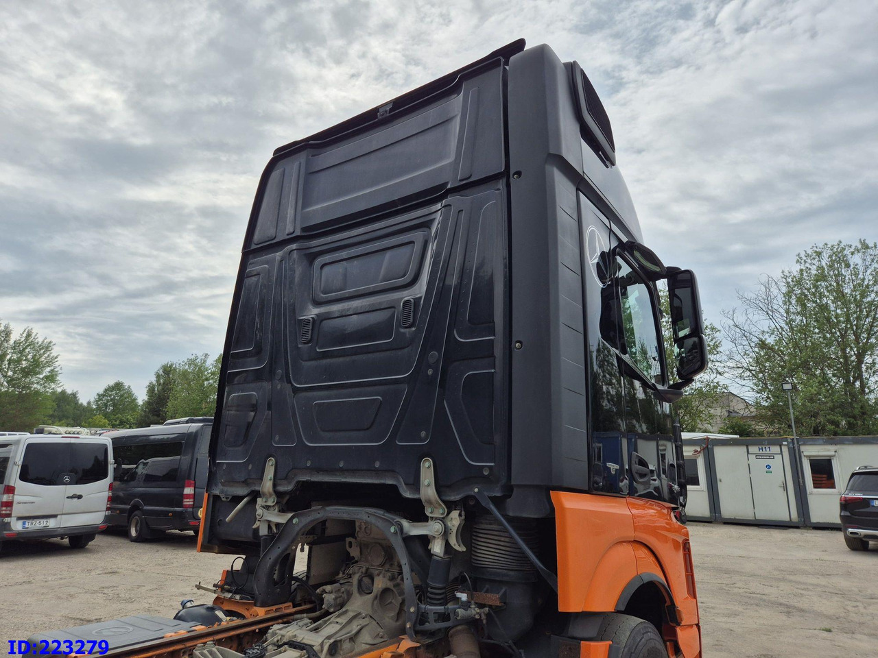 MERCEDES-BENZ Actros 3563 8×4 ( Steering axle) - Camião chassi: foto 5 MERCEDES-BENZ Actros 3563 8×4 ( Steering axle) - Camião chassi: foto 5