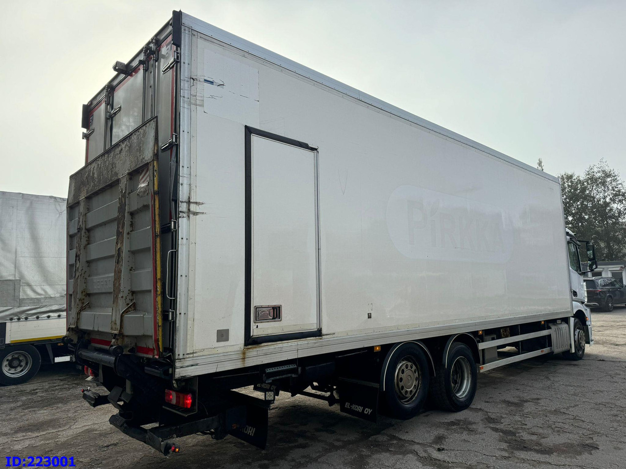 MERCEDES-BENZ Antos 2540 6x2 Euro6 - Camião frigorífico: foto 4 MERCEDES-BENZ Antos 2540 6x2 Euro6 - Camião frigorífico: foto 4