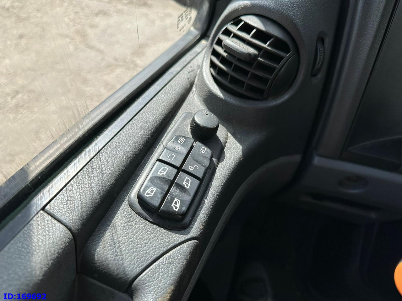 Camião frigorífico MERCEDES-BENZ Atego 1218 - Euro5: foto 18
