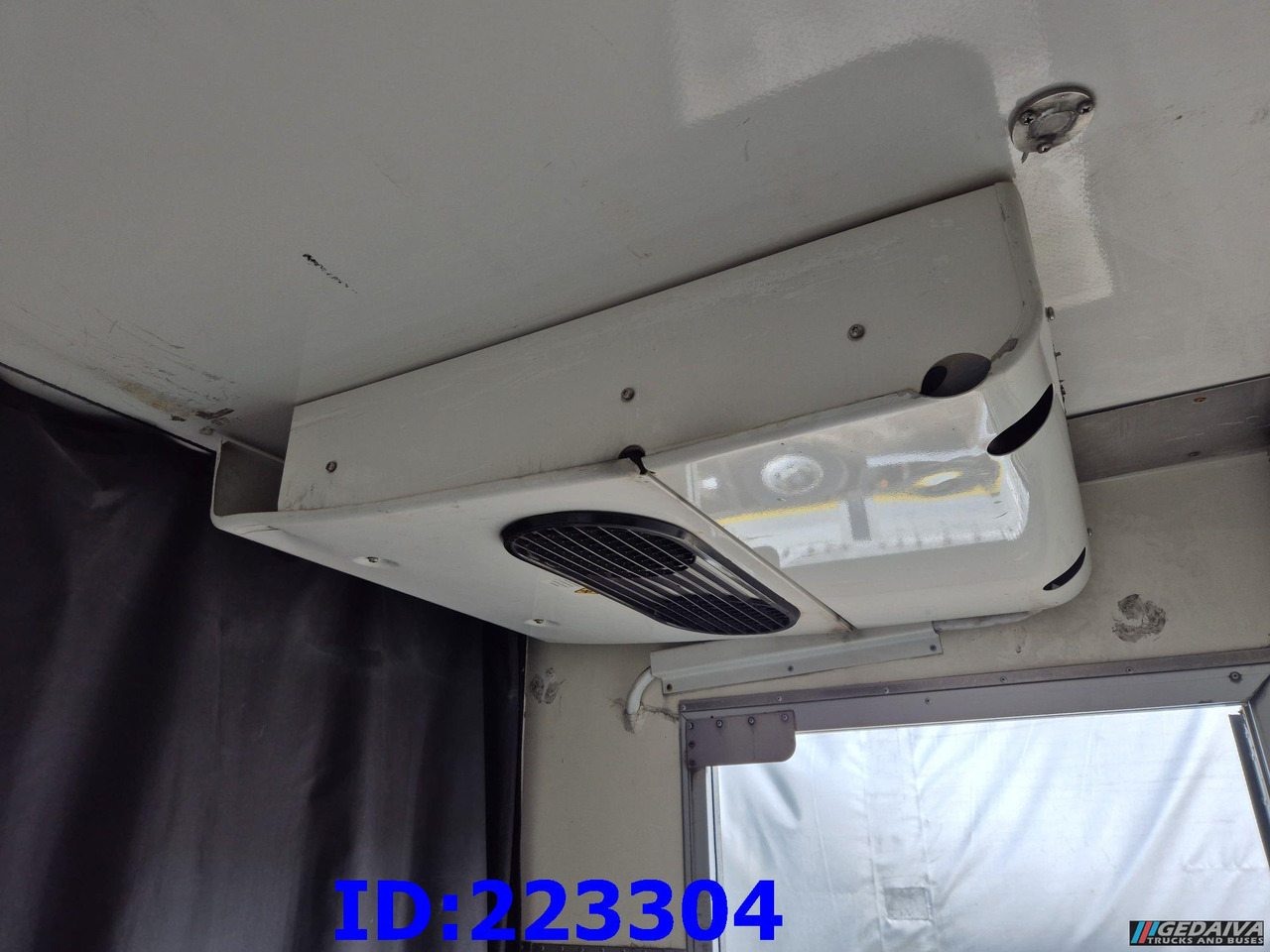 Camião frigorífico MERCEDES-BENZ Axor 1829 Euro5: foto 8