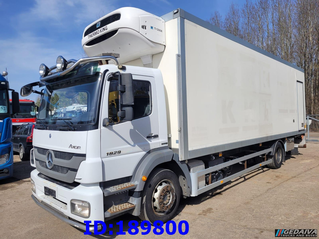 MERCEDES-BENZ Axor 1829 Euro5 Manual + Tail lift - Camião frigorífico: foto 1 MERCEDES-BENZ Axor 1829 Euro5 Manual + Tail lift - Camião frigorífico: foto 1