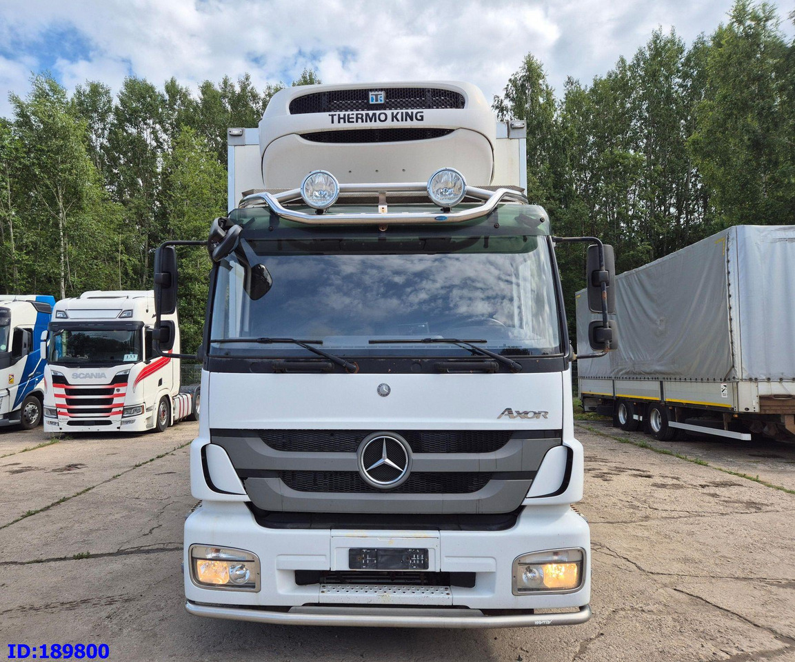 MERCEDES-BENZ Axor 1829 Euro5 Manual + Tail lift - Camião frigorífico: foto 2 MERCEDES-BENZ Axor 1829 Euro5 Manual + Tail lift - Camião frigorífico: foto 2