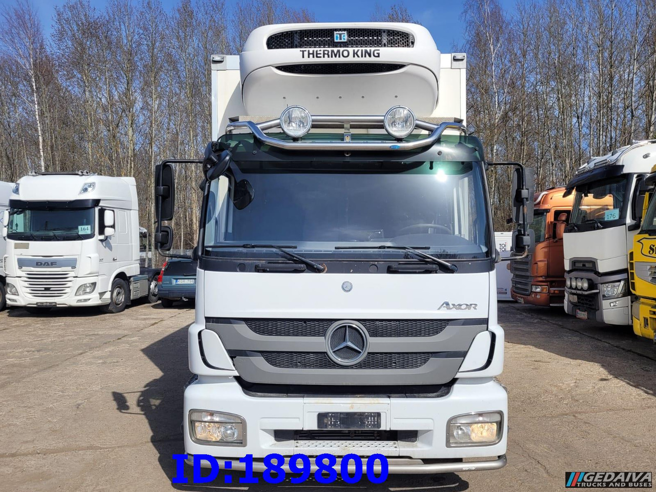 MERCEDES-BENZ Axor 1829 Euro5 Manual + Tail lift - Camião frigorífico: foto 2 MERCEDES-BENZ Axor 1829 Euro5 Manual + Tail lift - Camião frigorífico: foto 2