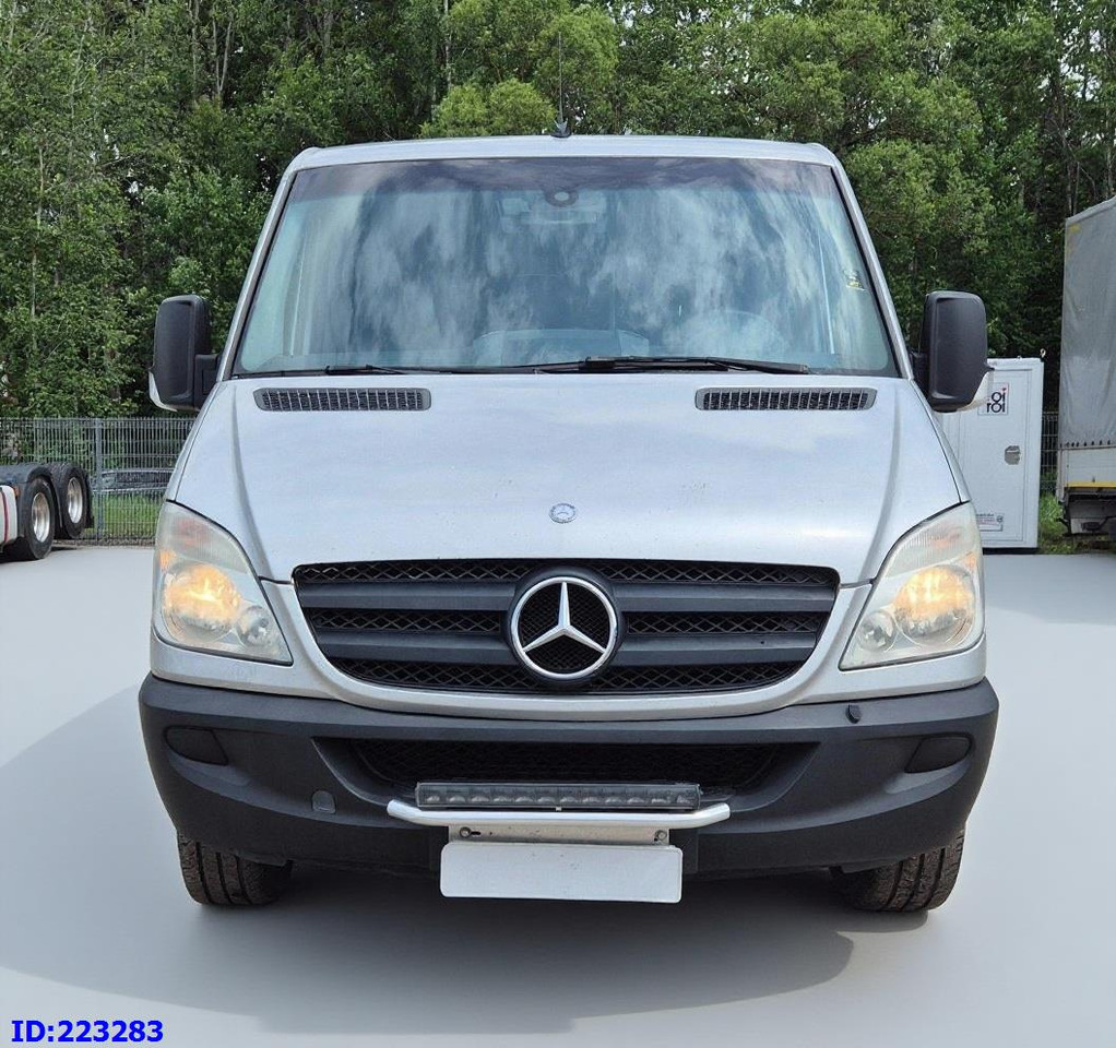 MERCEDES-BENZ Sprinter 313 - Kasten VIP -Euro5 - Minibus, Furgão de passageiros: foto 2 MERCEDES-BENZ Sprinter 313 - Kasten VIP -Euro5 - Minibus, Furgão de passageiros: foto 2