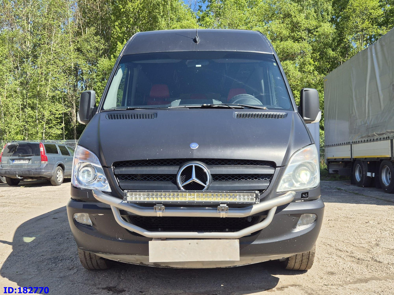 MERCEDES-BENZ Sprinter 319 VIP Euro5 - Autocarro: foto 2 MERCEDES-BENZ Sprinter 319 VIP Euro5 - Autocarro: foto 2