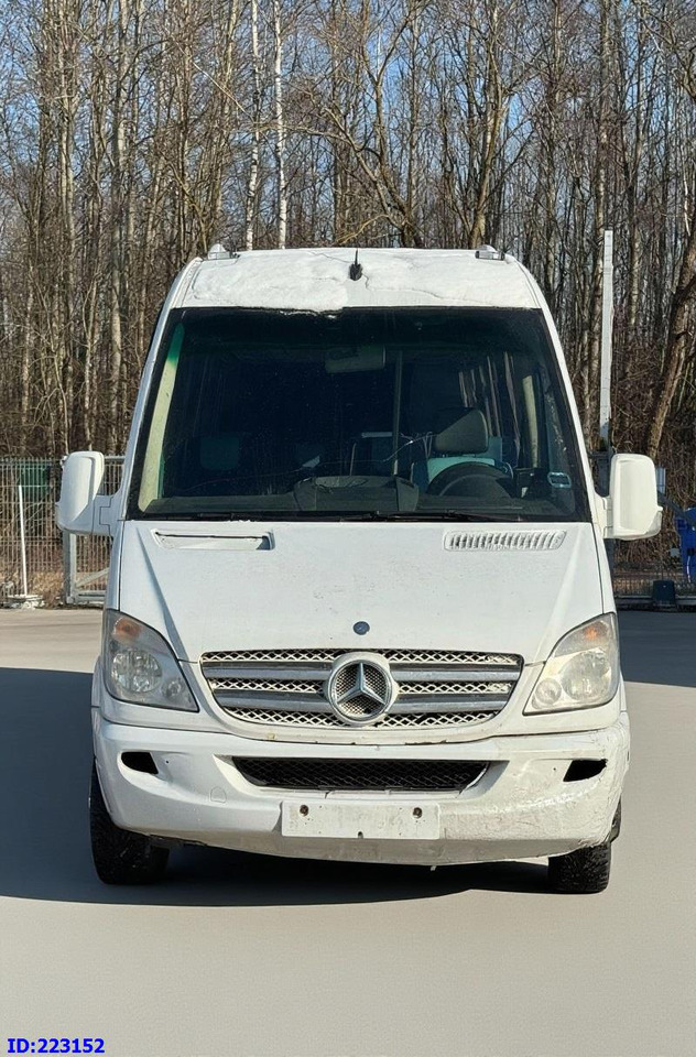 MERCEDES-BENZ Sprinter 518-VIP- 17 places - Minibus, Furgão de passageiros: foto 2 MERCEDES-BENZ Sprinter 518-VIP- 17 places - Minibus, Furgão de passageiros: foto 2