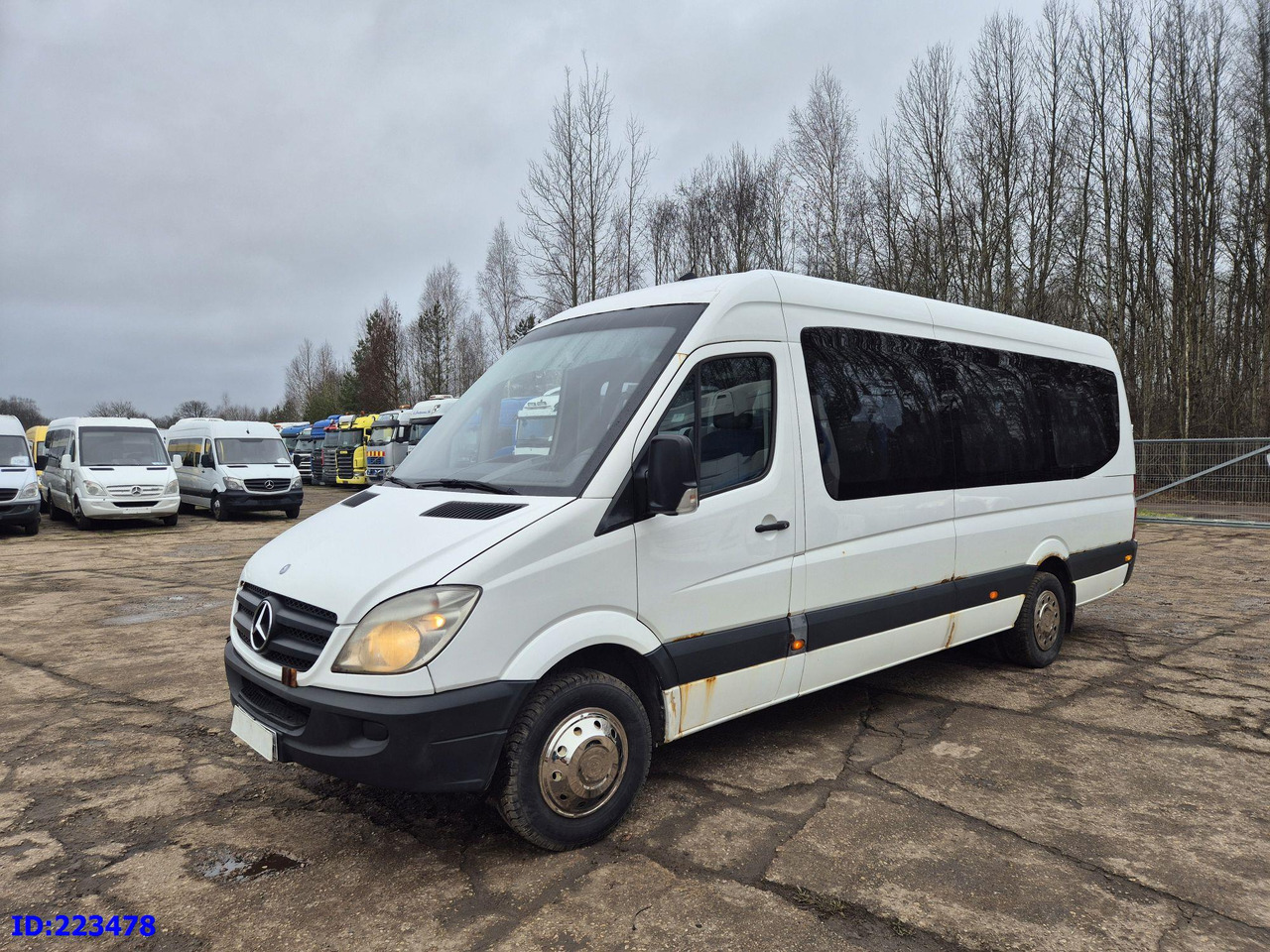 MERCEDES-BENZ Sprinter 518 - VIP - 20-seater - Autocarro: foto 4 MERCEDES-BENZ Sprinter 518 - VIP - 20-seater - Autocarro: foto 4