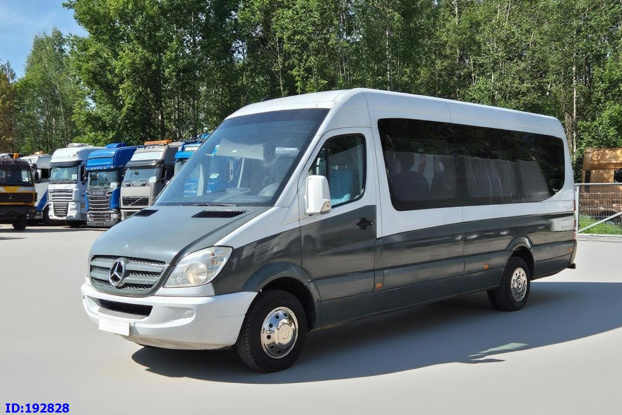 MERCEDES-BENZ Sprinter 519 - 17 place - Euro5 - Minibus, Furgão de passageiros: foto 1 MERCEDES-BENZ Sprinter 519 - 17 place - Euro5 - Minibus, Furgão de passageiros: foto 1