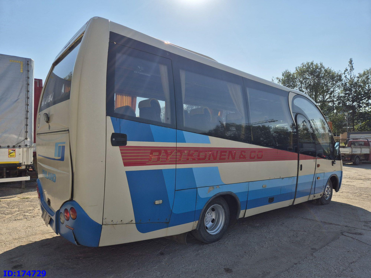 MERCEDES-BENZ Vario 815 26-Seater - Autocarro: foto 5 MERCEDES-BENZ Vario 815 26-Seater - Autocarro: foto 5