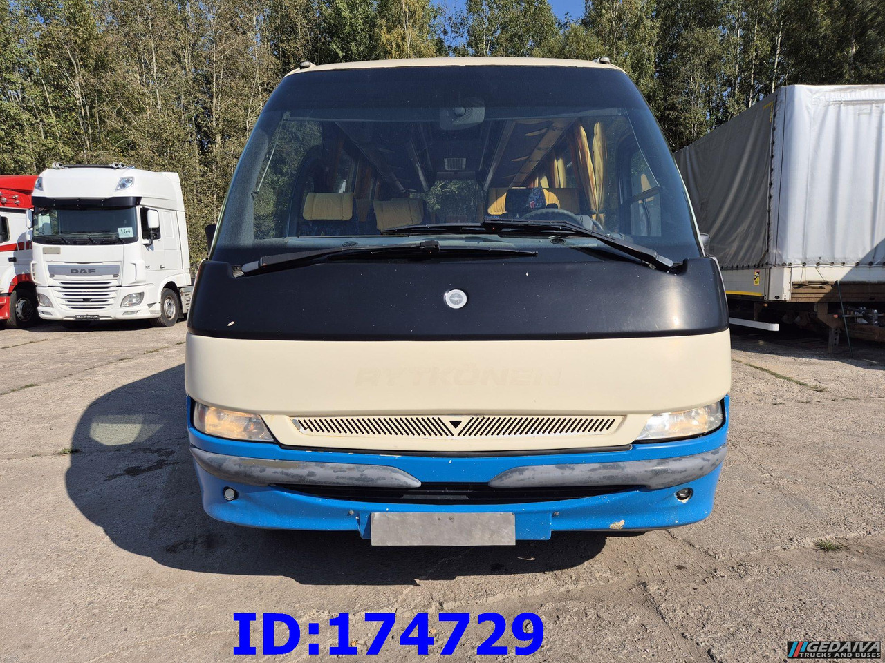 MERCEDES-BENZ Vario 815 26-Seater - Autocarro: foto 2 MERCEDES-BENZ Vario 815 26-Seater - Autocarro: foto 2