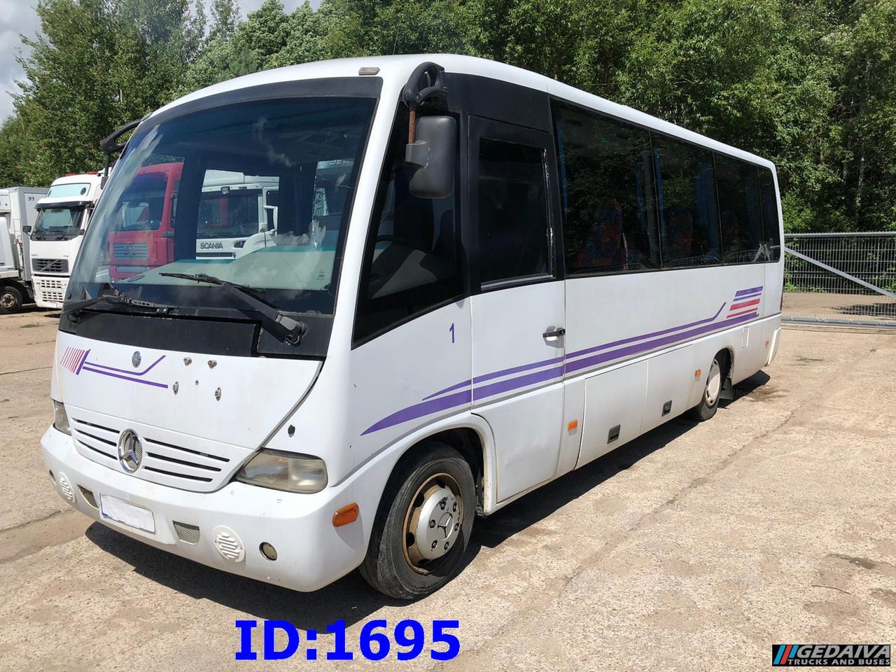 MERCEDES-BENZ Vario Medio 815 30-Seater - Autocarro: foto 4 MERCEDES-BENZ Vario Medio 815 30-Seater - Autocarro: foto 4