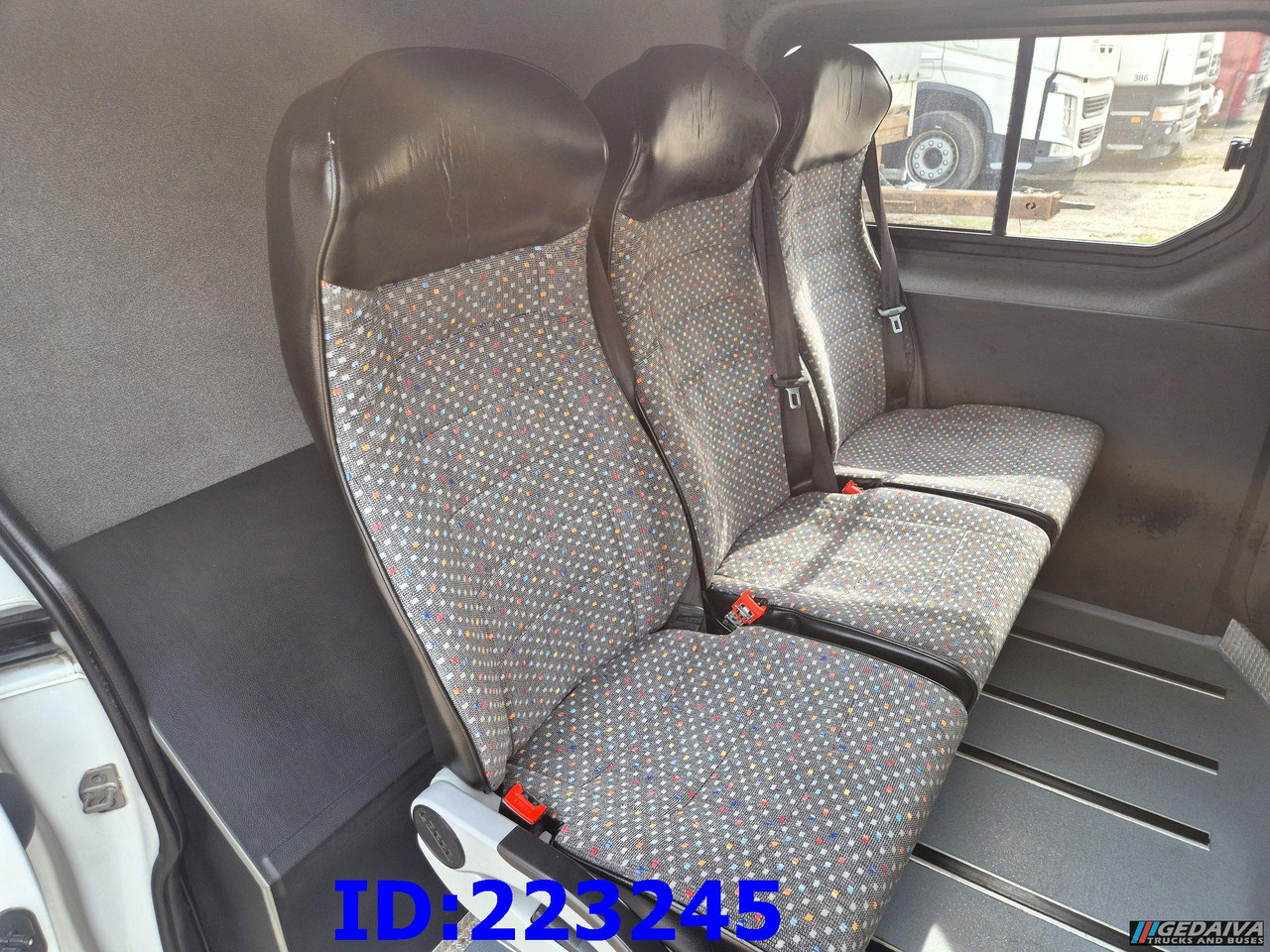 Carrinha cabine dupla RENAULT Trafic Euro6: foto 20
