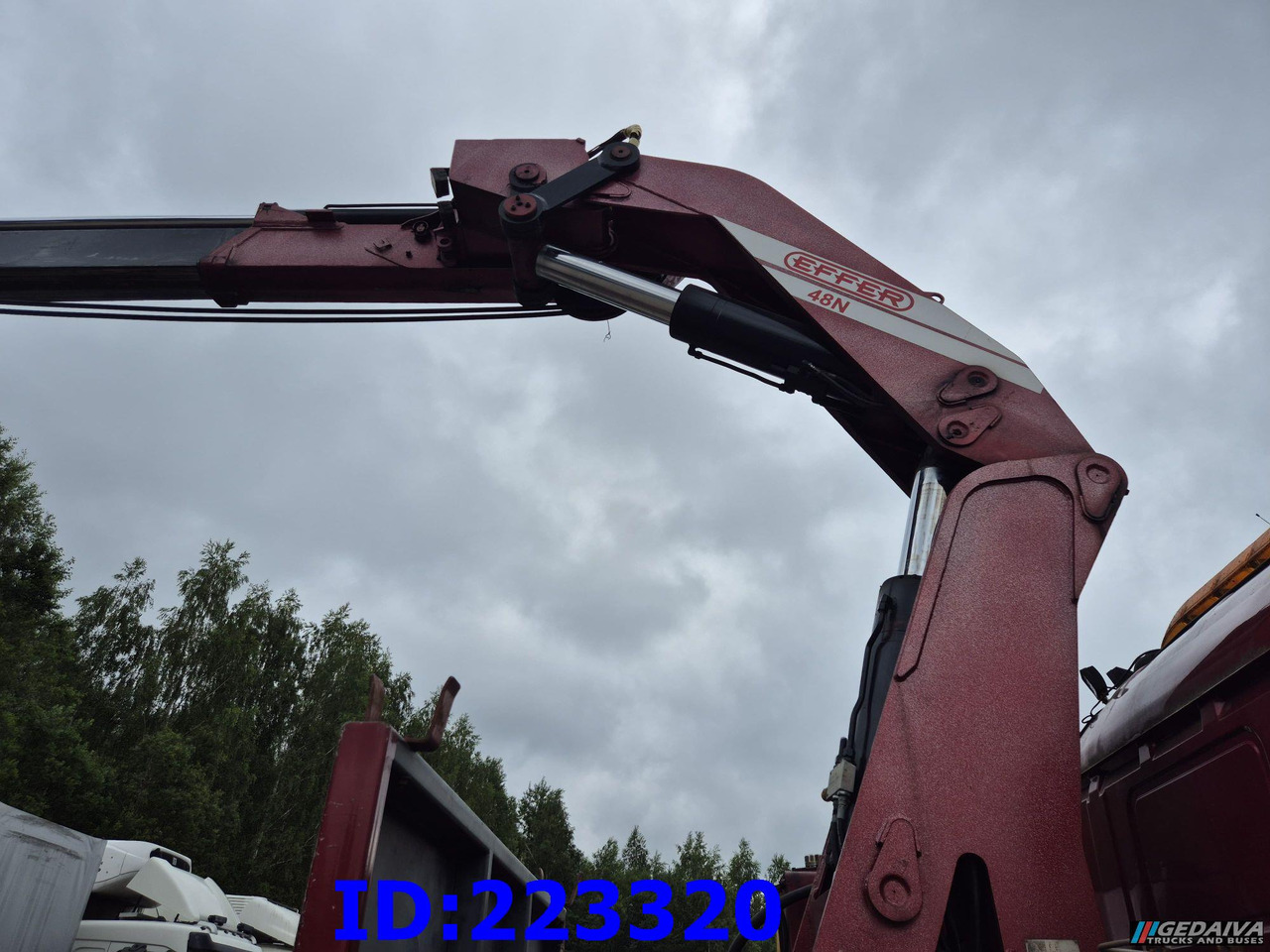 Camião de caixa aberta/ Plataforma SCANIA P124 8X4 + Crane Effer 48N/4S with radio control: foto 8
