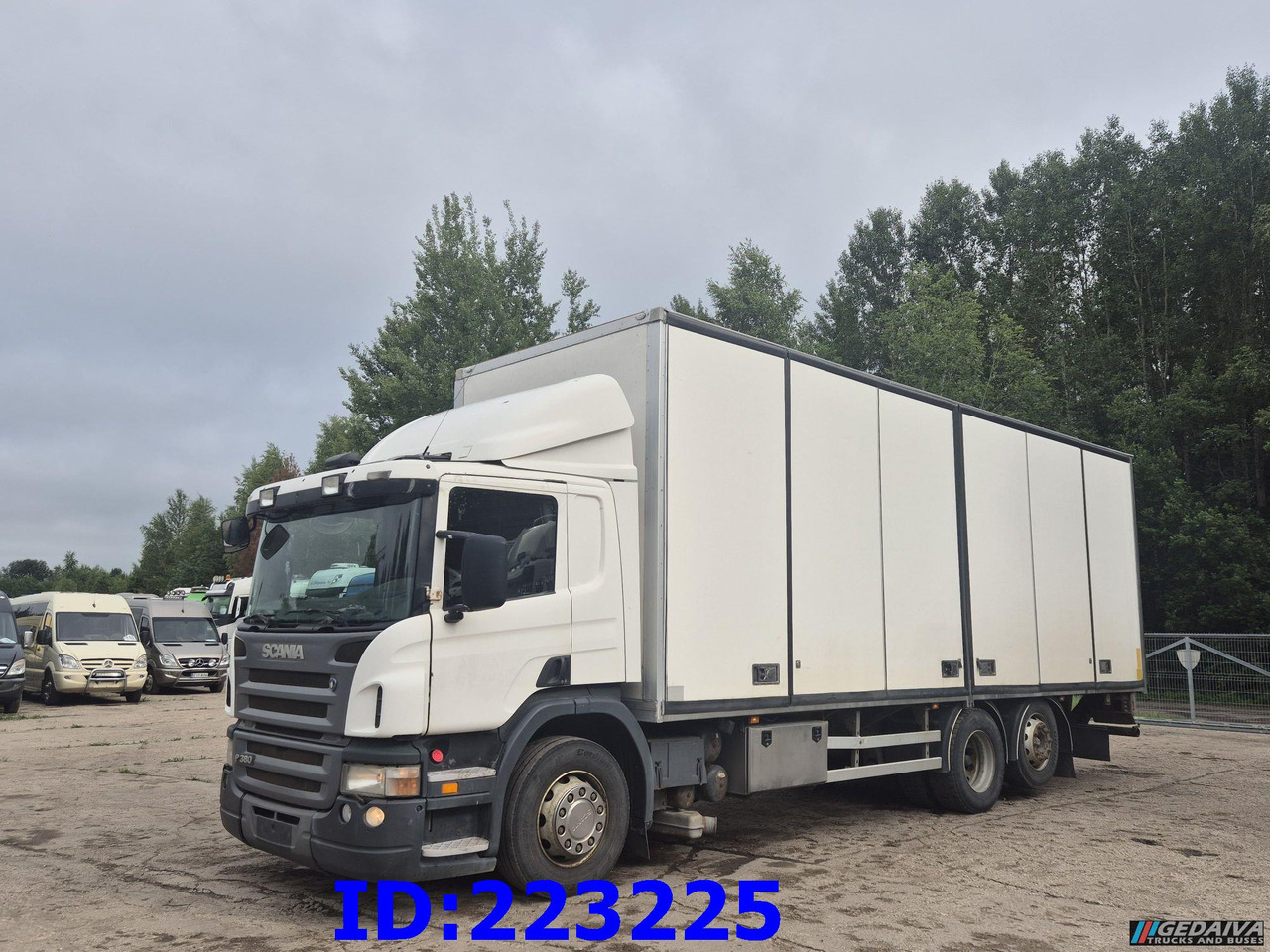 SCANIA P380 6x2 Open side box - Camião furgão: foto 1 SCANIA P380 6x2 Open side box - Camião furgão: foto 1