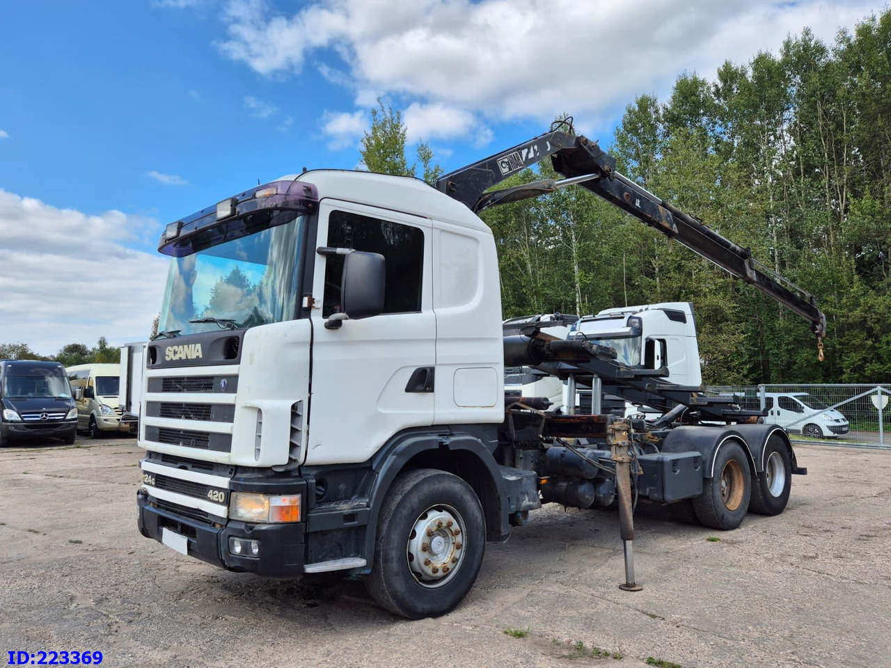 SCANIA R124 420 + Crane HIAB 140AW - Camião basculante: foto 1 SCANIA R124 420 + Crane HIAB 140AW - Camião basculante: foto 1