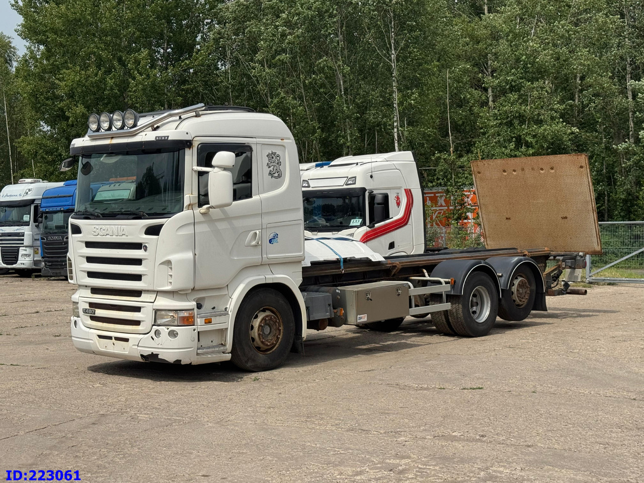SCANIA R480 6X2 3 Pedals - Camião chassi: foto 1 SCANIA R480 6X2 3 Pedals - Camião chassi: foto 1