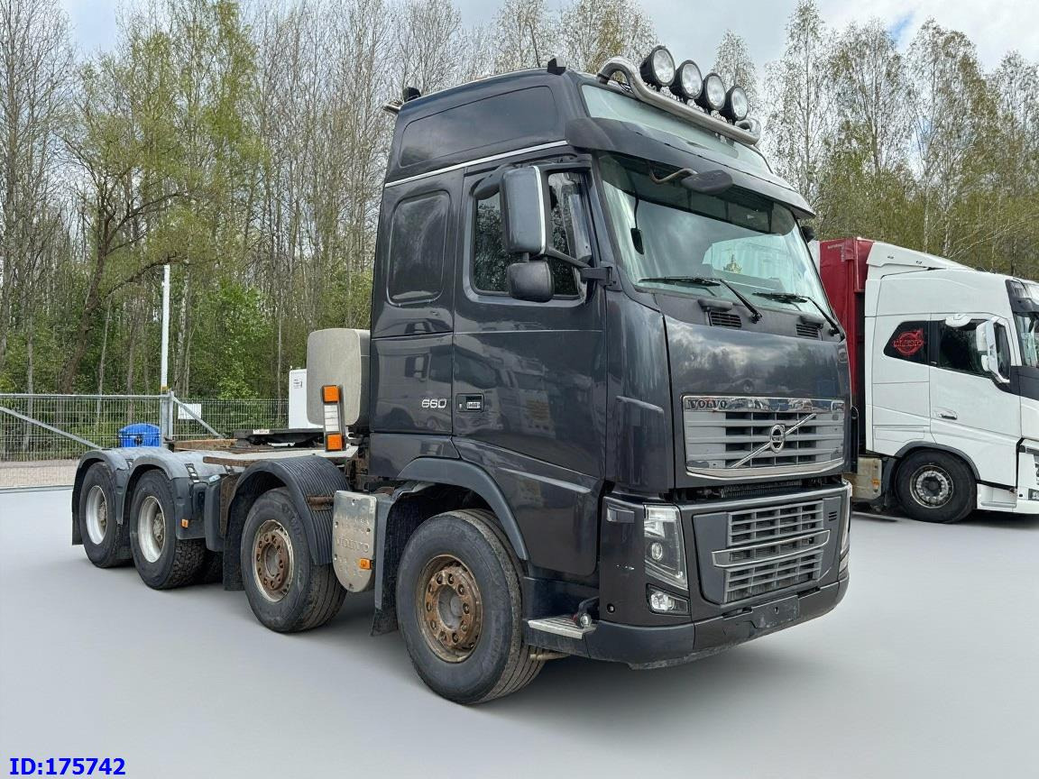 VOLVO FH16 660HP 8x4 - Tractor: foto 2 VOLVO FH16 660HP 8x4 - Tractor: foto 2