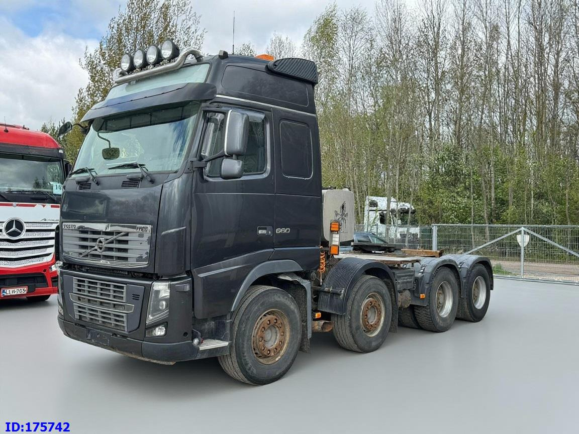 VOLVO FH16 660HP 8x4 - Tractor: foto 1 VOLVO FH16 660HP 8x4 - Tractor: foto 1