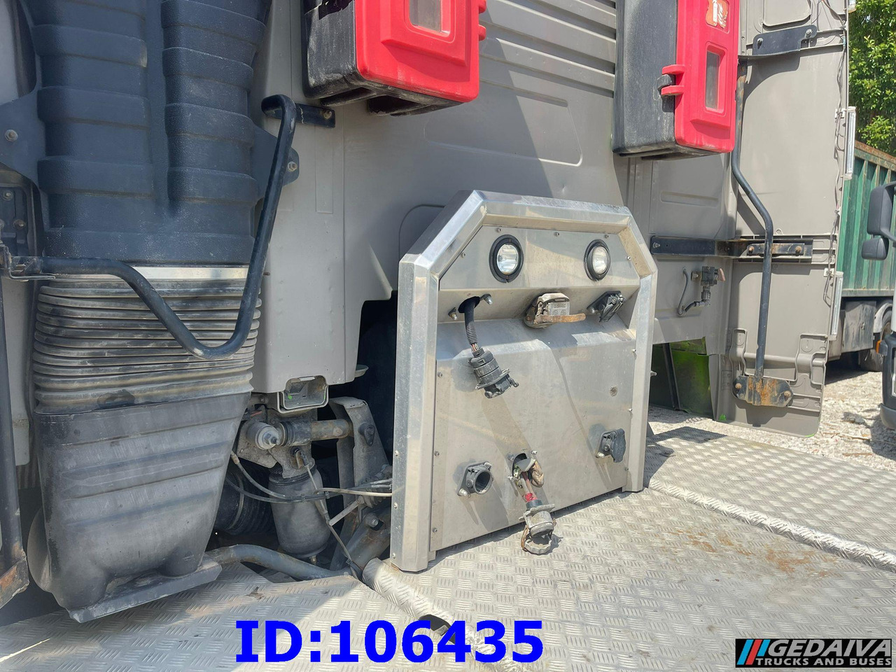 VOLVO FH16 700HP 6X4 Euro5 - Tractor: foto 5 VOLVO FH16 700HP 6X4 Euro5 - Tractor: foto 5