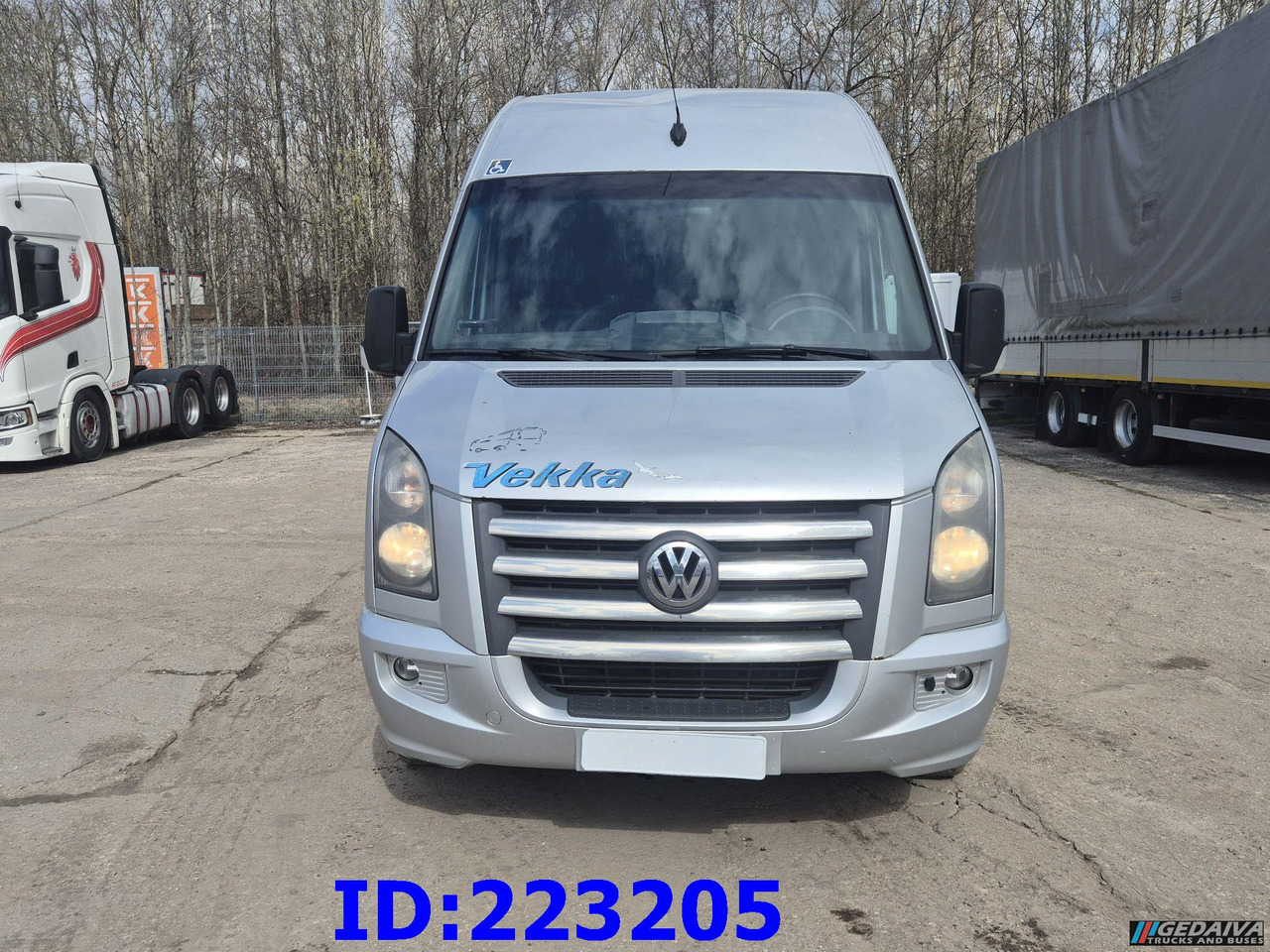 VOLKSWAGEN Crafter VIP - 17-seats - Euro5 - Autocarro: foto 2 VOLKSWAGEN Crafter VIP - 17-seats - Euro5 - Autocarro: foto 2