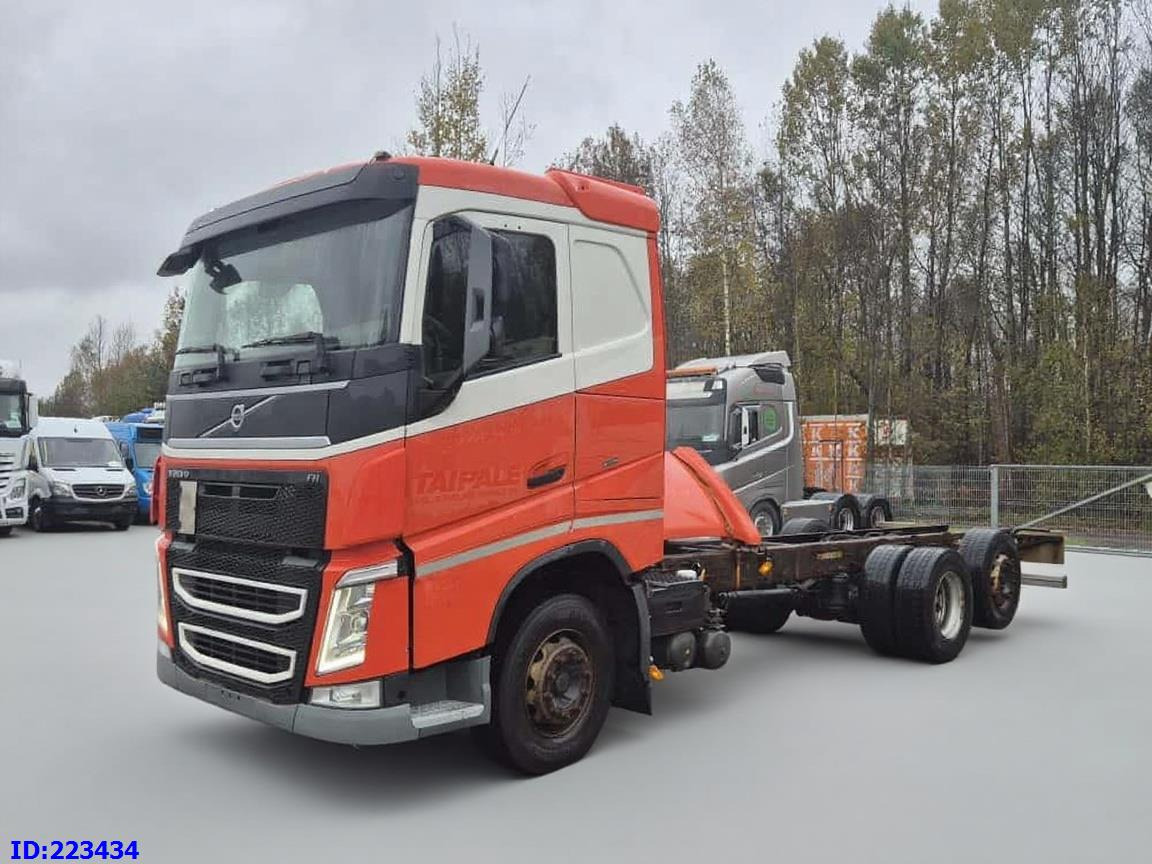 VOLVO FH13 500HP 6x2 - Camião chassi: foto 1 VOLVO FH13 500HP 6x2 - Camião chassi: foto 1