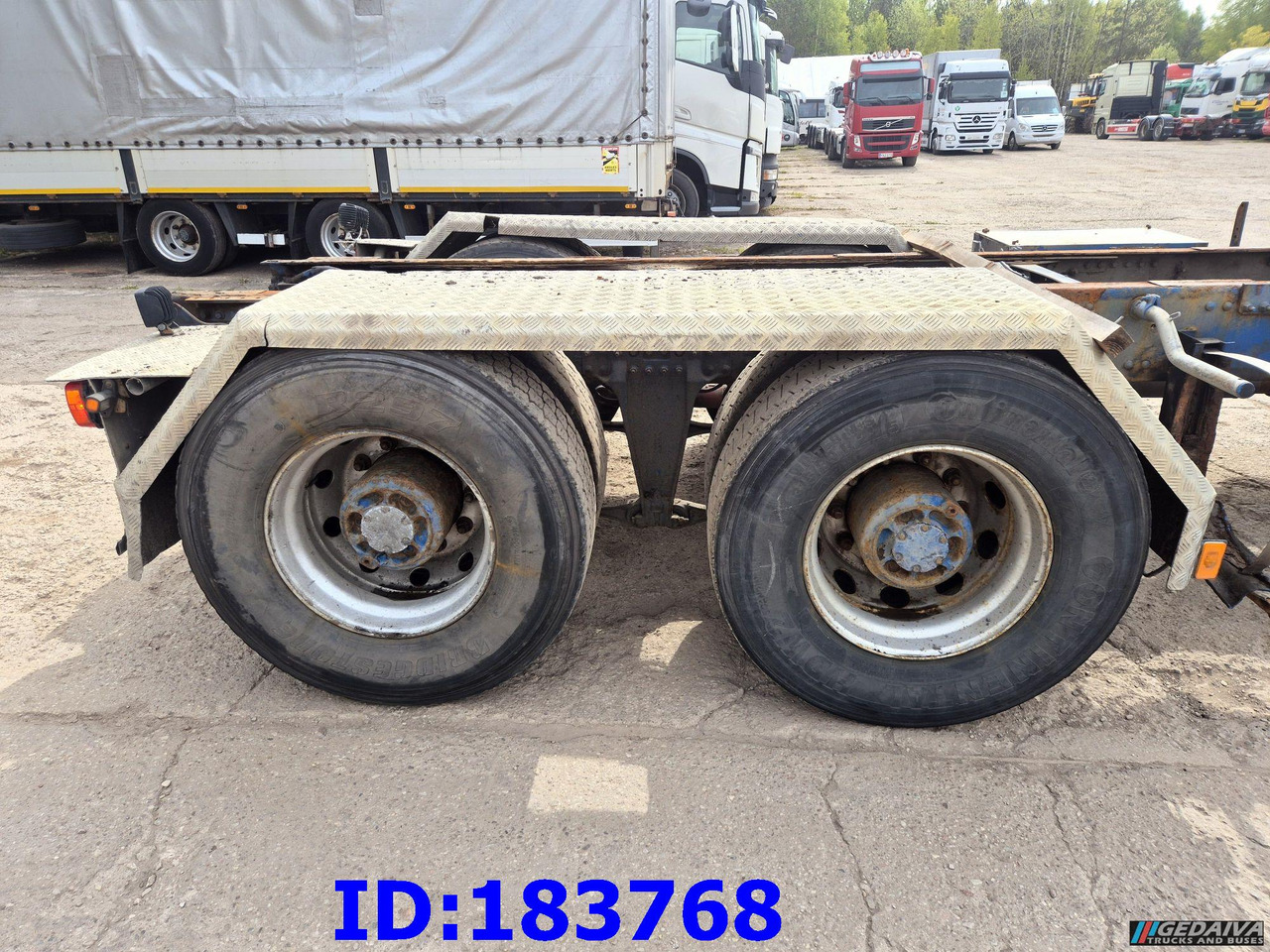 VOLVO FH16 580HP 6x4 BigAxles - Camião chassi: foto 5 VOLVO FH16 580HP 6x4 BigAxles - Camião chassi: foto 5