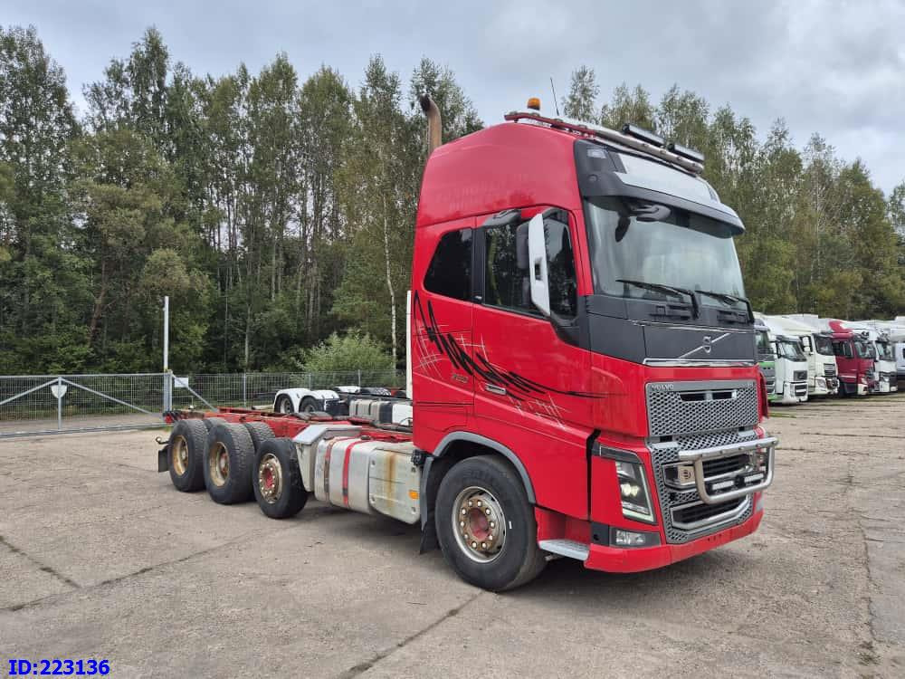 VOLVO FH16 750HP - 8x4 -Big Axles - Camião chassi: foto 4 VOLVO FH16 750HP - 8x4 -Big Axles - Camião chassi: foto 4