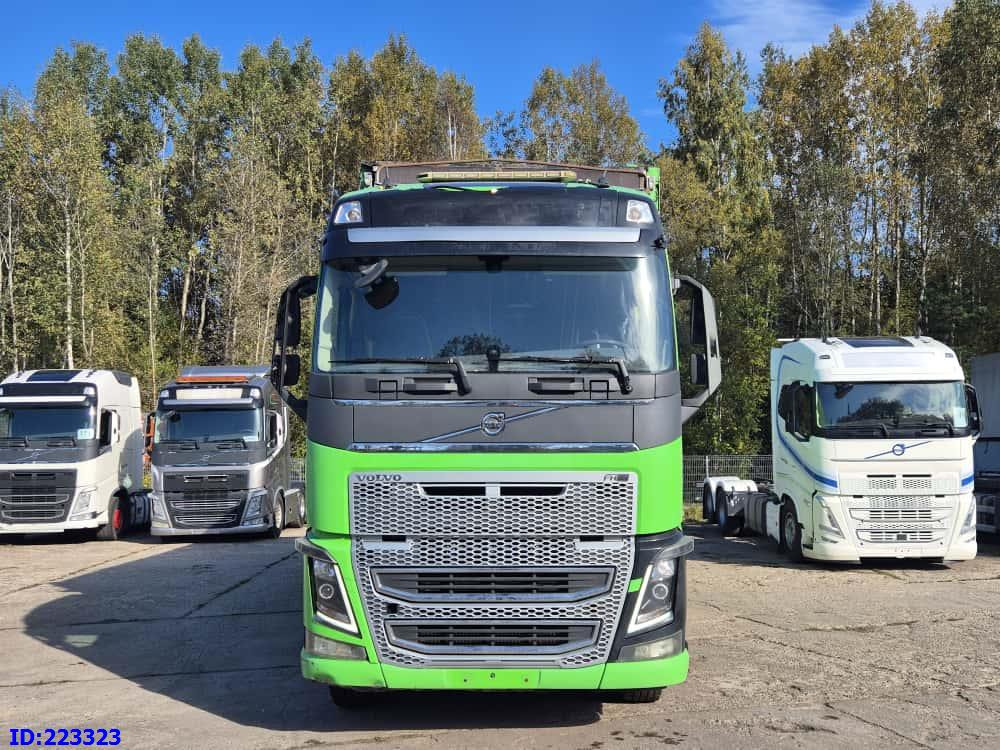 VOLVO FH16 750HP - 8x4 -Big Axles - Camião furgão: foto 2 VOLVO FH16 750HP - 8x4 -Big Axles - Camião furgão: foto 2