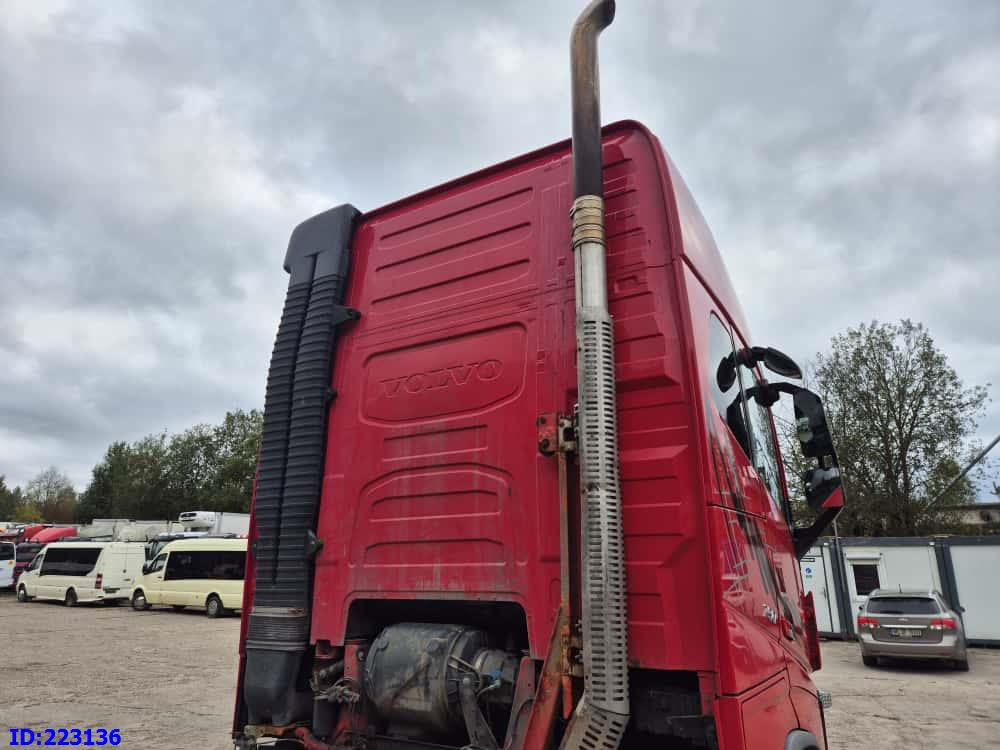 VOLVO FH16 750HP - 8x4 -Big Axles - Camião chassi: foto 5 VOLVO FH16 750HP - 8x4 -Big Axles - Camião chassi: foto 5